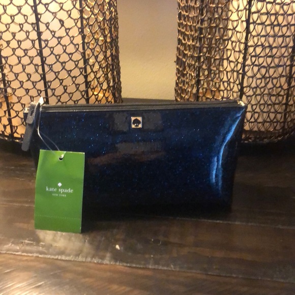kate spade Handbags - KATE SPADE 🔥♠️Cosmetic bag